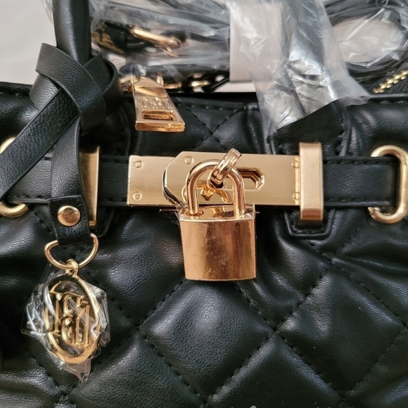 NWT $99 Badgley Mischka Mini Diamond Quilted Tote With Front Lock - Picture 9 of 15